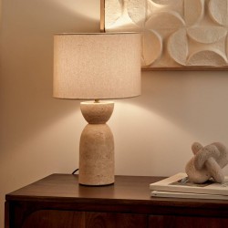 Lampe en travertin ERIN beige, allumée